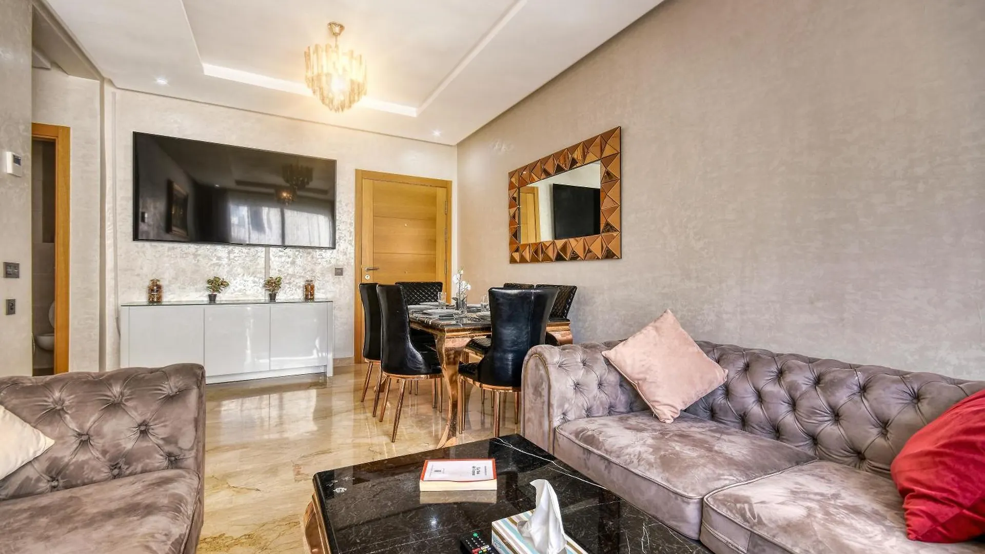 Chic & Comfy Apartment In Agadir Center